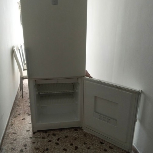 Bosch freezer used, functional refrigerator