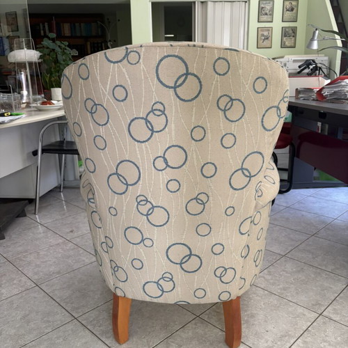 Vintage modern bergere armchair with wooden legs