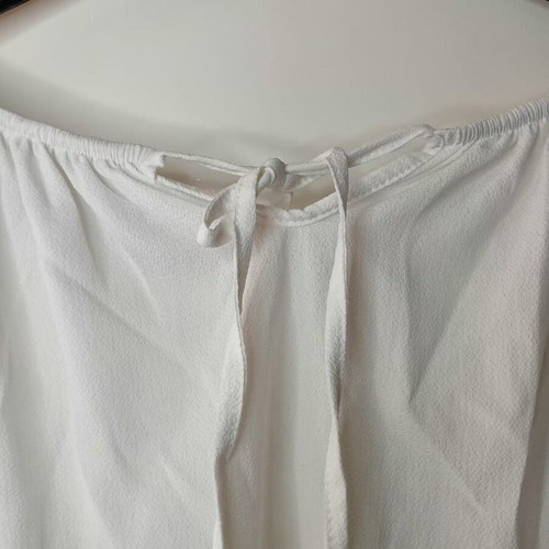 White blouse with open shoulders like new, size XL