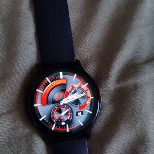 Senbono MAX11 smartwatch like new with 1.43" AMOLED display