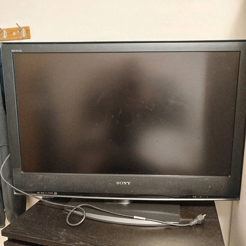 Sony Bravia τηλεόραση 40' σαν καινούργιο, χωρίς τηλεκοντρόλ