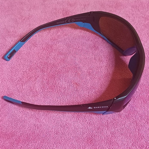Quechua MH140 Hiking Sunglasses new, black and blue
