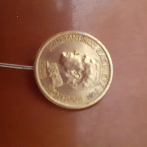Collectible pin 1966 like new, gold-colored