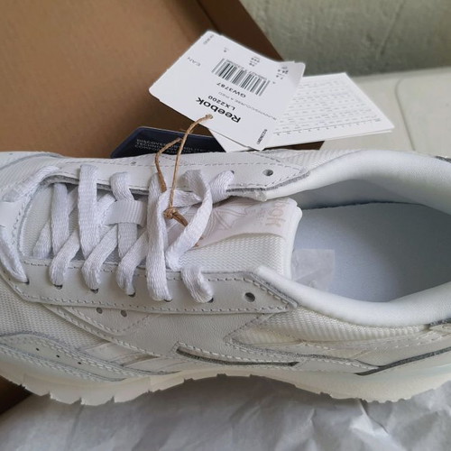 Reebok classics lx2200 women's athletic shoes new, size 38, white