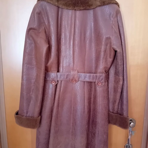Leather women's coat with genuine fur, size L, like new, dark brown