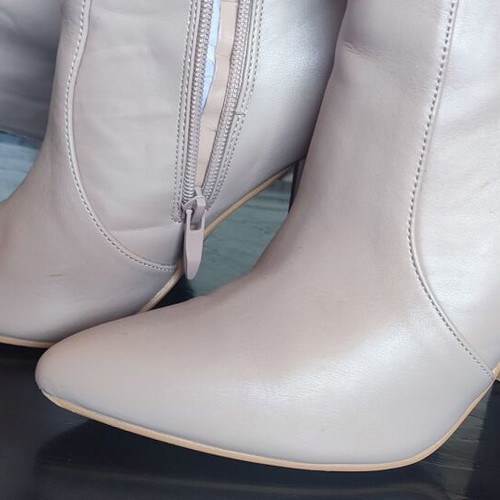 Tulipano beige faux leather boots like new, size 38