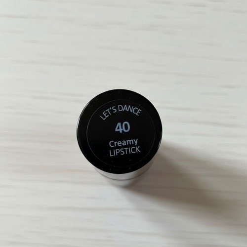 Dust+Cream Lipstick No 40 "Let's Dance" like new, purple shade