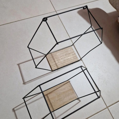 Wall shelves Kypseli like new