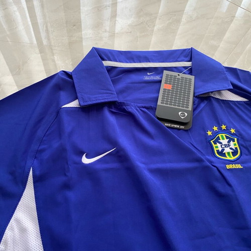 Nike Brazil Away Shirt 2002-03 new with tags, large