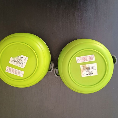 Taper bowl set used, metal and plastic with lids, 2 pieces