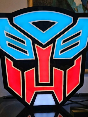 Transformers table lamp like new with adjustable light intensity