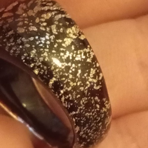 Glass ring like new, black and white