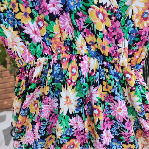 Red Queen Floral Dress size S, new, 50% viscose 50% cotton