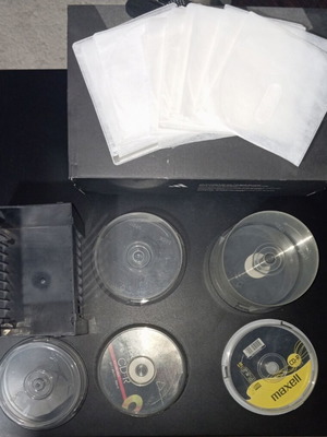 Various CD and DVD cases used, about 100 pieces
