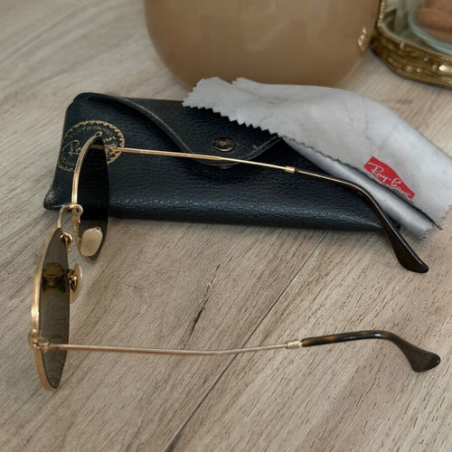 Ray-Ban Octagonal sunglasses black with gold like new with case and cloth