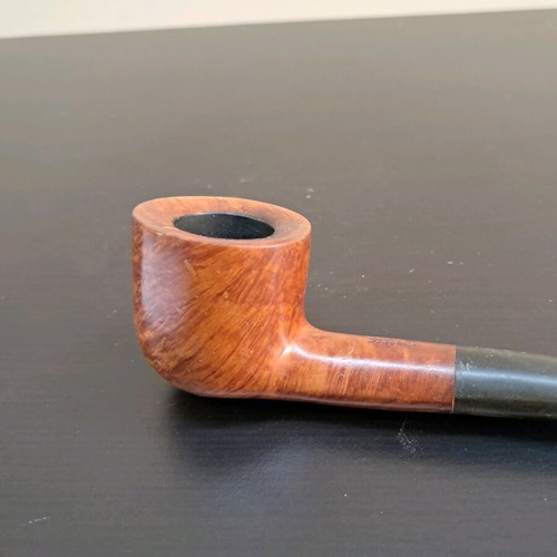 Collectible smoking pipes like new