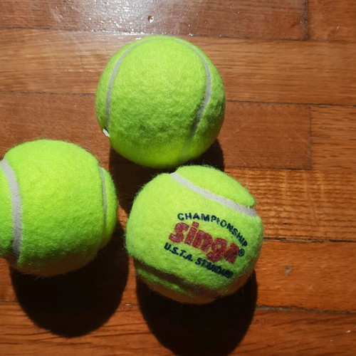 Tennis balls unused, set of 3