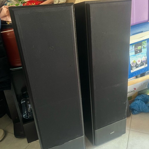 Floor-standing speakers used with damage, 2 boxes