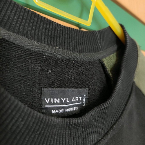 Vinyl Art Clothing Company men's long-sleeve shirt like new, black with dark khaki
