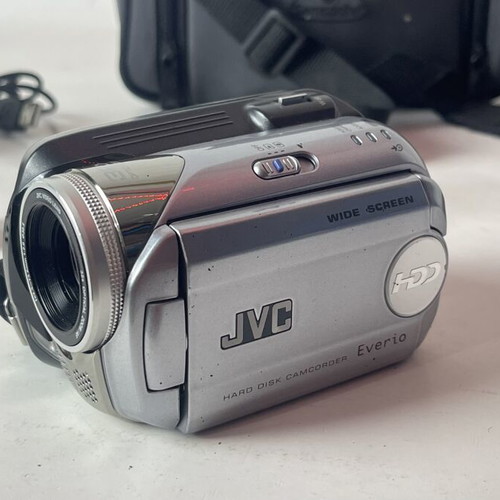 JVC Everio HDD Camcorder with 32x Optical Zoom and Samsonite Carrying Bag used