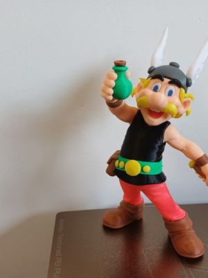 Asterix figure 20 centimeters new