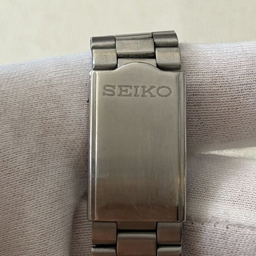 Seiko 5 Automatic 7S26-0520 Honeycomb Dial watch like new, black and silver