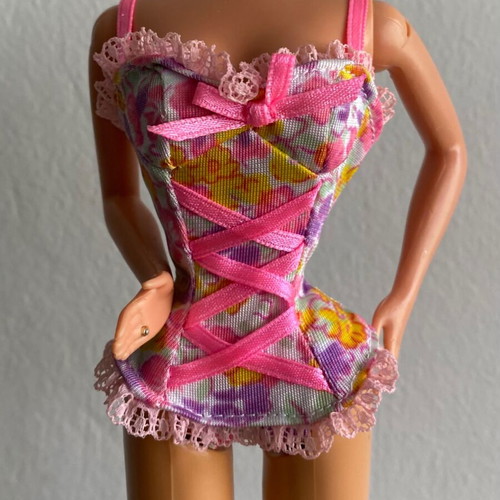 Mattel Barbie Fashion Avenue lingerie corset 1995 used