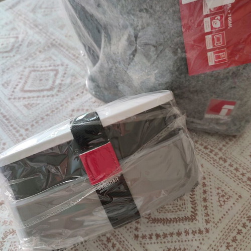 Insulated food bag new, elegant for workspace