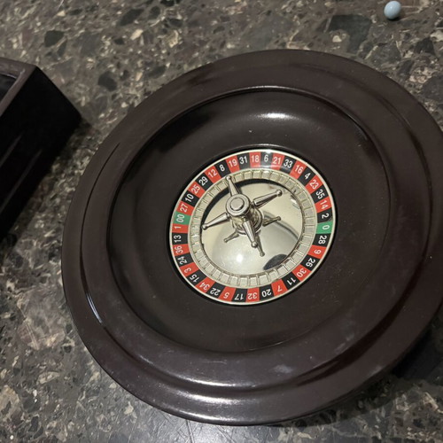 Casino game set like new with roulette, blackjack, chips, cards, dice