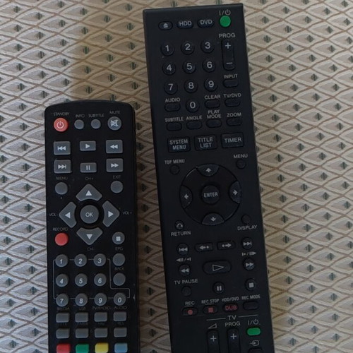 Sony Bravia 26" TV used with digital decoder