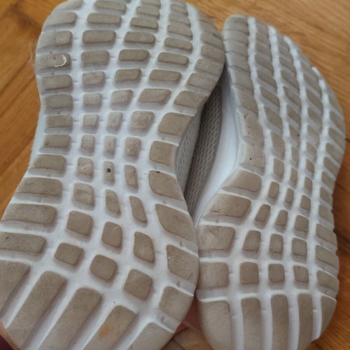 Adidas running shoes for girls size 25.5