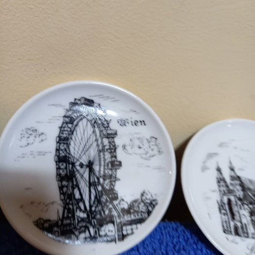 Vienna Souvenir Glass Coasters Set of 3 used with Viennese Motifs