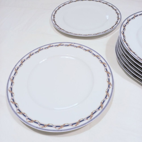 English Porcelain Dinner Plate Set like new, 8 pieces, 27 cm