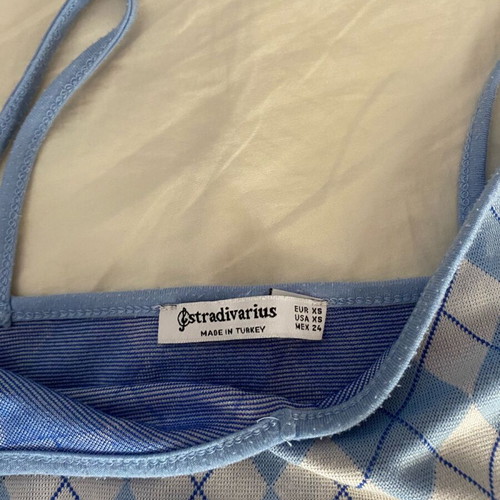 Top like new, worn minimally, size XS