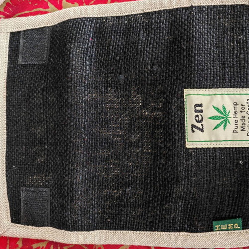 Handmade tobacco pouch made of hemp threads new, black and green