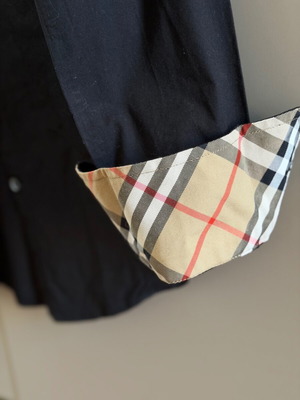 Burberry women's shirt like new, black, size S/M