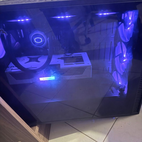 Gaming PC like new with Ryzen 9 3950X and Radeon RX 9070 XT