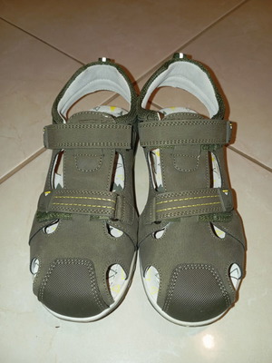 Boy's sandals size 36, beige