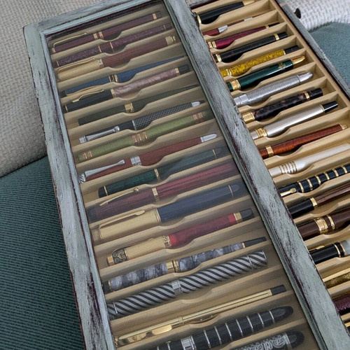Pen collection 40 pieces in handmade box with vintage style new