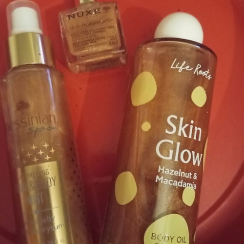 Skin Glow body oil 100 ml, Nuxe dry oil 10 ml, Messinian shimmering mist 100 ml set