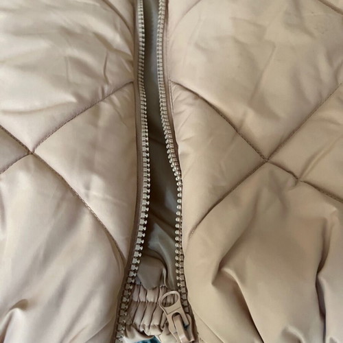 Admiral jacket size M beige quilted puffer like new