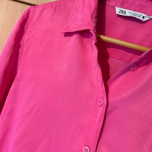 Zara short-sleeve shirt like new, fuchsia color, size M