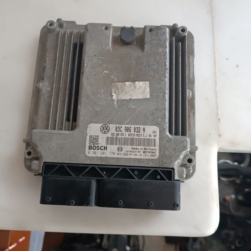 Engine control unit for VW Golf 5 '04-'08 used, code 03C906032N