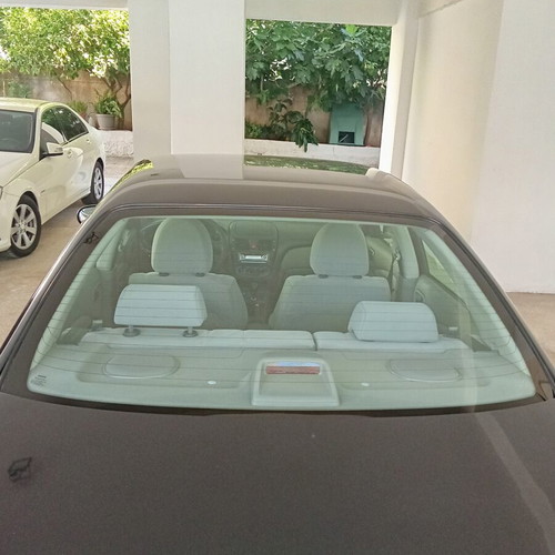 Nissan Almera 2002 like new, 150,000 km, LPG, manual, black