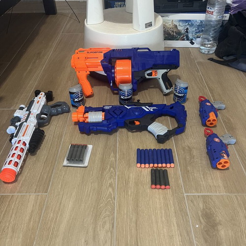 Nerf X-Shot set like new, 5 blasters with darts and accessories