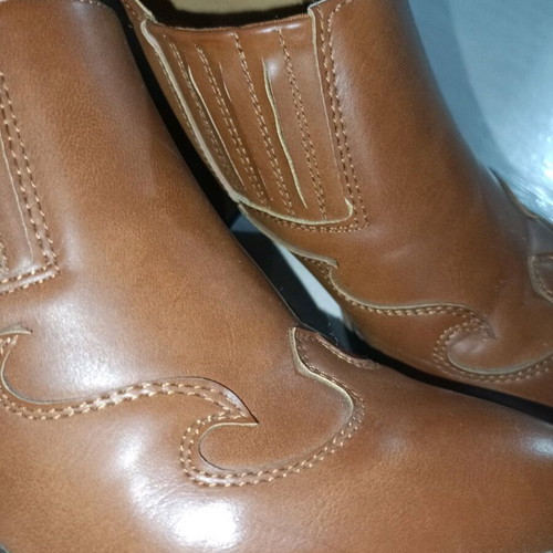Cowboy ankle boots size 38 like new, brown tan faux leather