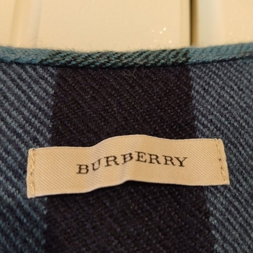 Burberry cape like new, black and blue