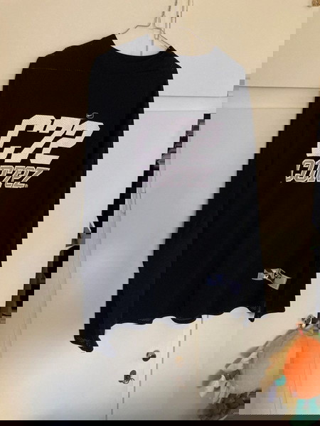 Nike C72 COR72Z Large Σε πολύ καλή κατάσταση. Τιμή 25 Ευρώ