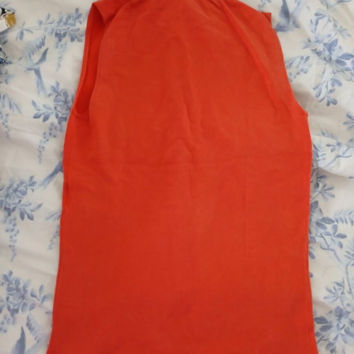 Marccain sleeveless turtleneck top used, red, size M