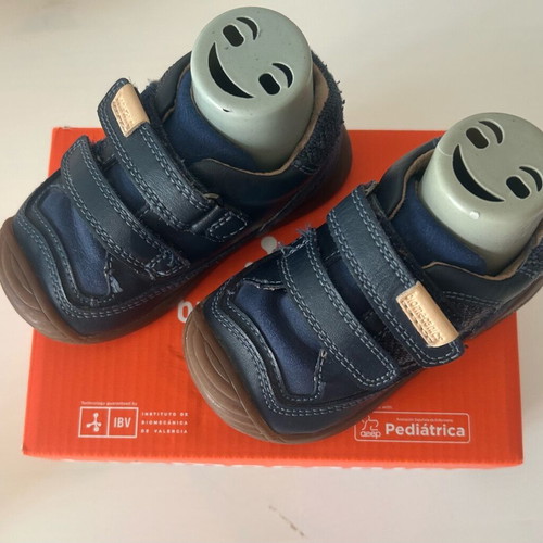 Biomecanics baby shoes like new, size 20, dark blue